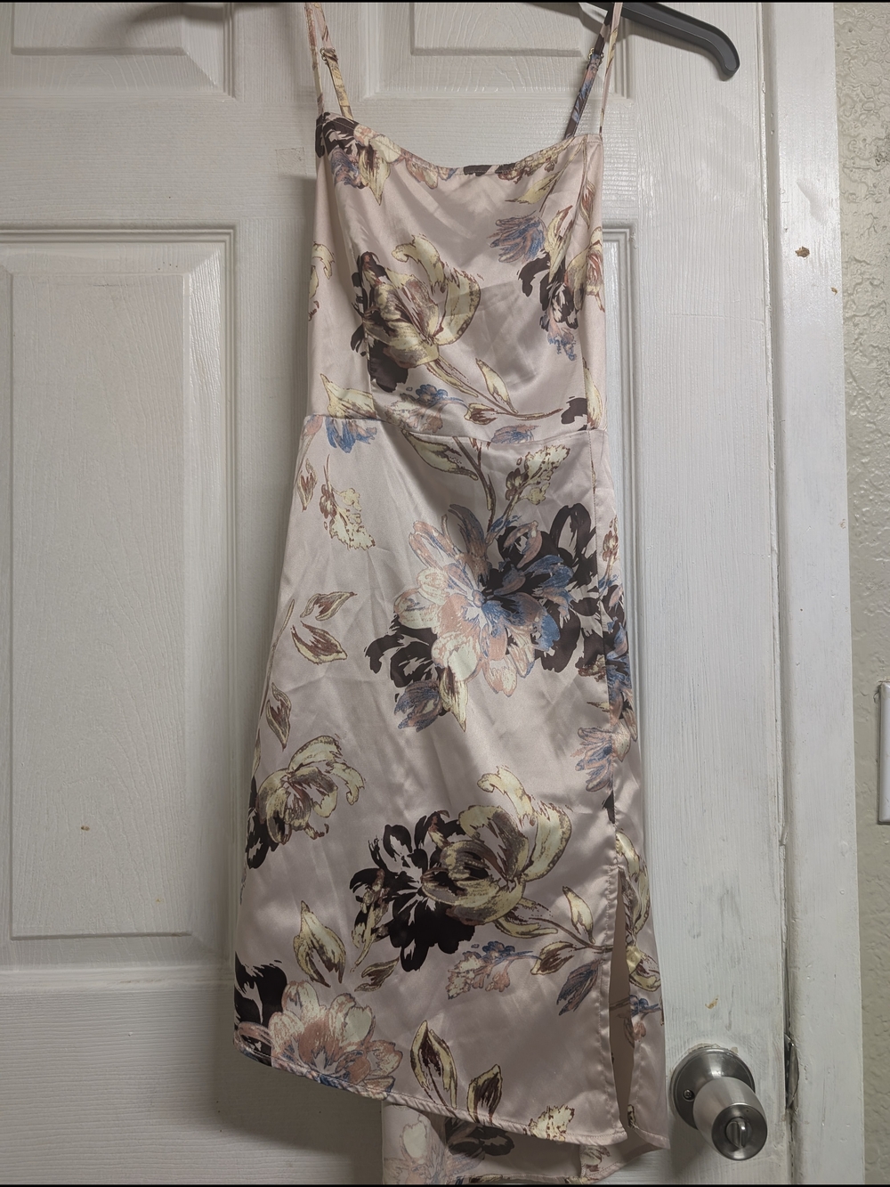GBG Los Angeles Blush Floral Satin Slip Dress
